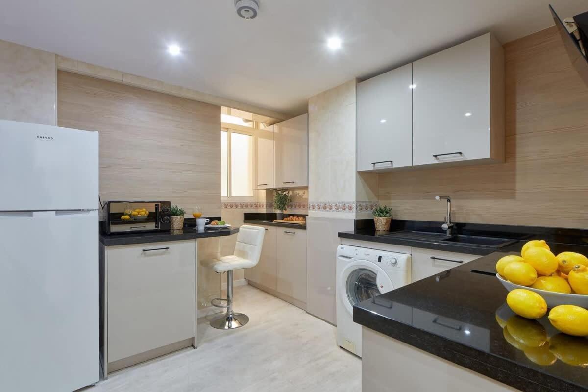 Vivendos - Ma10 - Maestro Alonso Apartment Malaga Luaran gambar
